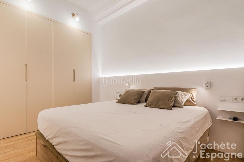 Foto c60687b4-404f-4120-8722-ce47d9db8149. Pis a Russafa Valencia