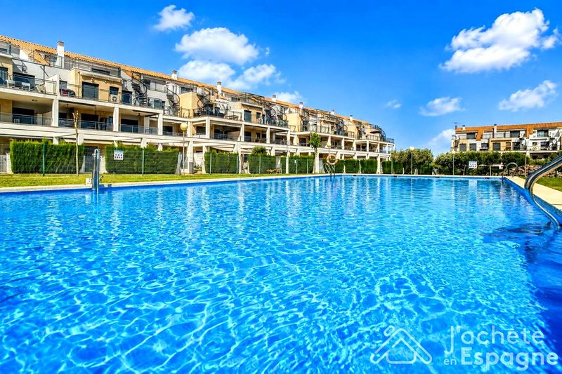 Foto 0de6e602-1b65-43ee-9541-2c8ef19d170d. Duplex con parcheggio piscina in San Jorge