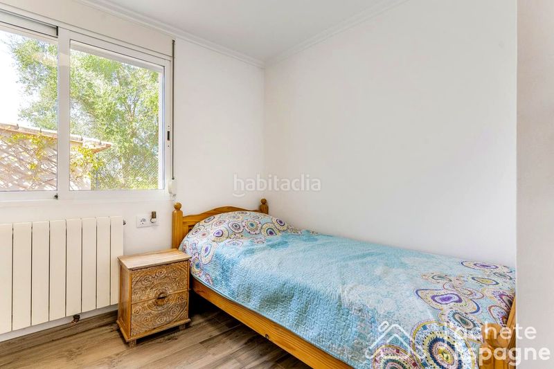 Foto c9c37616-b0ed-4671-a02d-75268e4d1d8d. Casa a Centro Pedreguer