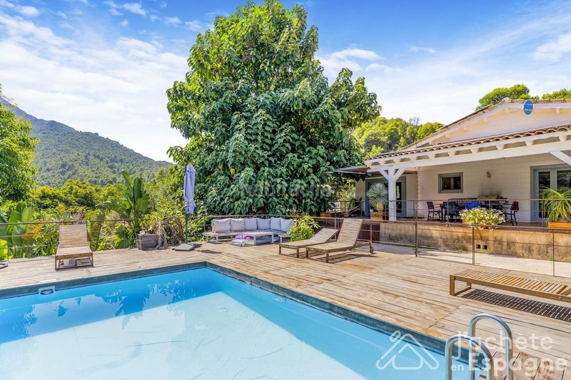 Foto e305d784-2d26-4e37-beb7-b9a0495f8fc7. Casa amb piscina a Vilallonga / Villalonga