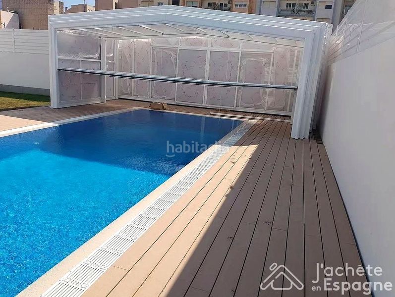 Foto b57e5752-3fe8-42b0-84af-3202dbce2879. Pis amb aparcament piscina a Casco Urbano Vinaròs