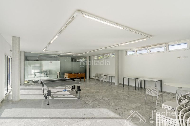Foto f46baf7e-1c13-41bc-9d3d-9e19a6ff8b61. Pis amb aparcament a Rocafort