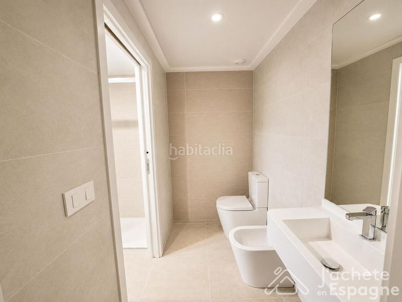 Foto f3bae526-4524-492e-964a-1a454f713af6. Pis amb aparcament piscina a Casco Urbano Vinaròs
