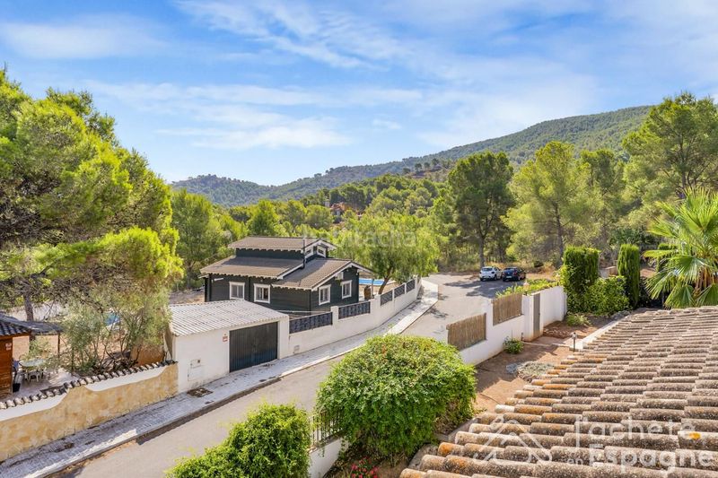 Foto a183cbec-76f3-427a-b825-12742a673f56. Casa amb aparcament piscina a Gilet
