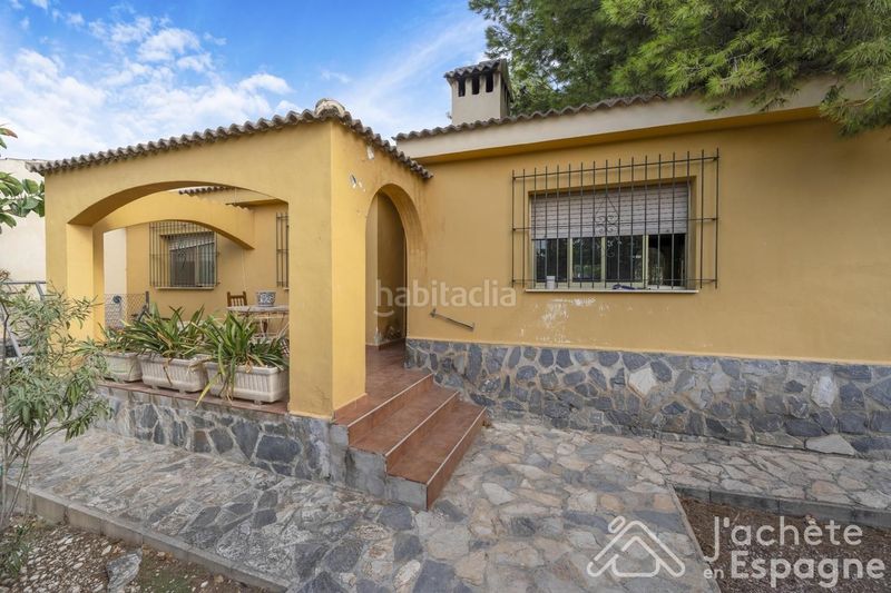 Foto 714324eb-c944-4704-8959-ba0895708f85. Casa amb aparcament piscina a Los Girasoles Sant Vicent del Raspeig