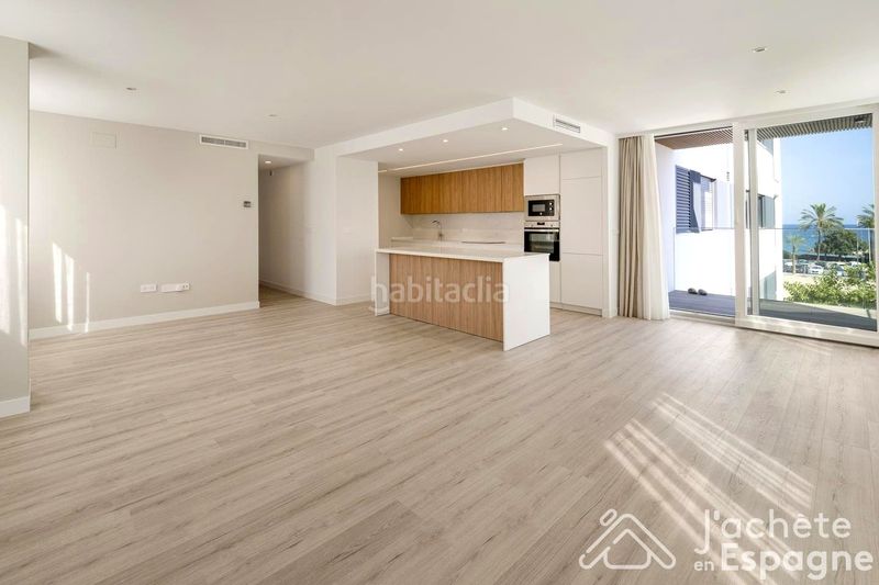 Foto acb091af-e091-4f48-a229-839c392b32a0. Pis amb aparcament piscina a Casco Urbano Vinaròs