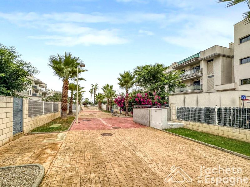 Foto bf8df8f4-dc1c-4562-93be-20e2ea23c795. Duplex con parcheggio piscina in San Jorge