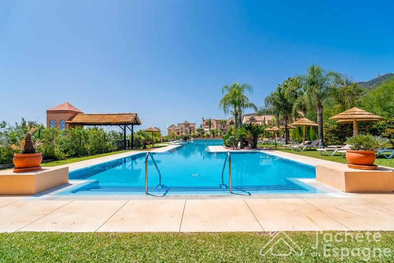 Foto b421e400-15e7-45c2-96e0-29cf055b004b. Dúplex amb calefacció aparcament piscina a Montealto - Monterrey Benalmádena