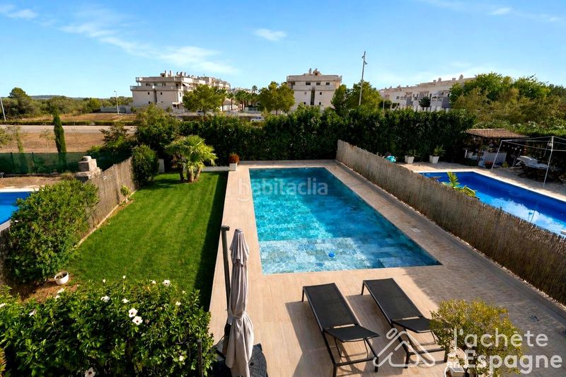 Foto 9a765765-4645-41c6-872f-69b2499c2f35. Casa aparellada amb aparcament piscina a San Jorge