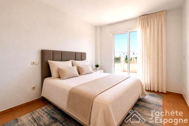 Foto f837f1d1-ae07-4512-ab9d-0f41c086770b. Casa aparellada amb aparcament piscina a San Jorge