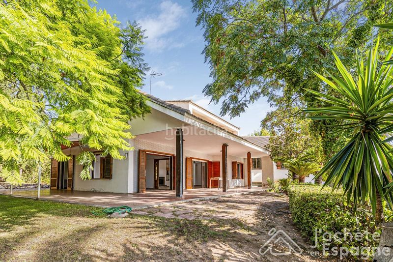 Foto 9f856905-3e8d-48a9-a9cb-bfb4c8a5a0c5. Casa amb aparcament piscina a El Bosque Chiva