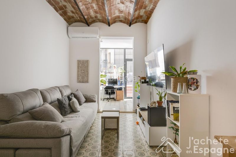 Foto f9a9b269-af96-46dc-bd9b-5b7892299282. Apartament a El Poble Sec - Parc de Montjuïc Barcelona