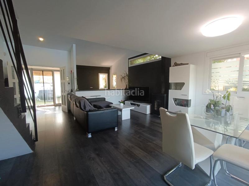 Foto 2be2efaf-c49b-447d-8e1b-dec6bddc7307. Casa amb calefacció a Castellví de Rosanes