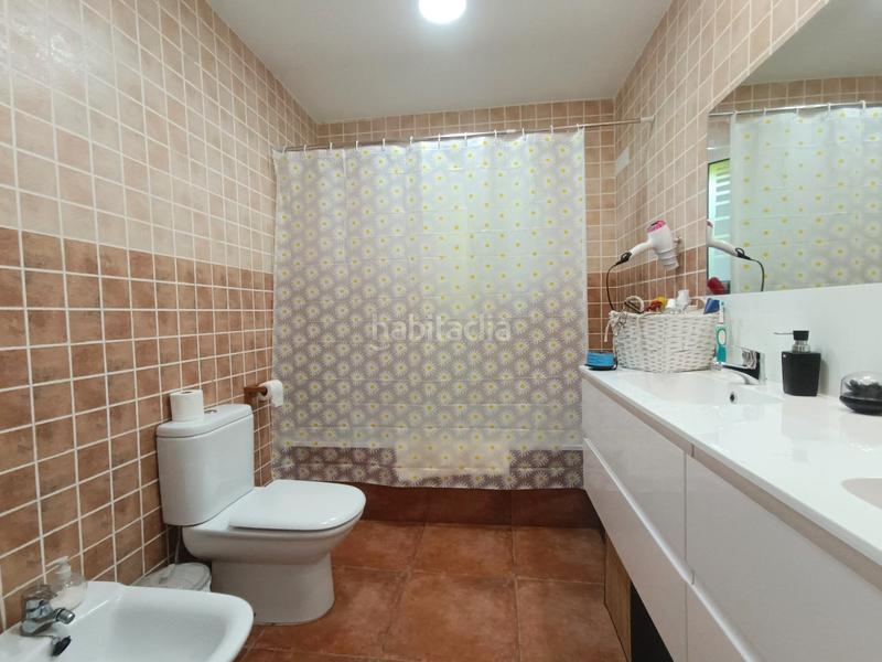 Foto 8c0c4c4f-c705-4b15-855a-b56999dc3117. Casa amb calefacció a Castellví de Rosanes