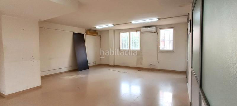 Foto 33e4cf31-7777-4ca8-8e35-97dddb1d7c3f. Location local commercial dans Martorell