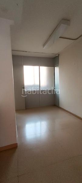 Foto a7d4d2bf-3a37-4e15-8365-18638150a494. Location local commercial dans Martorell