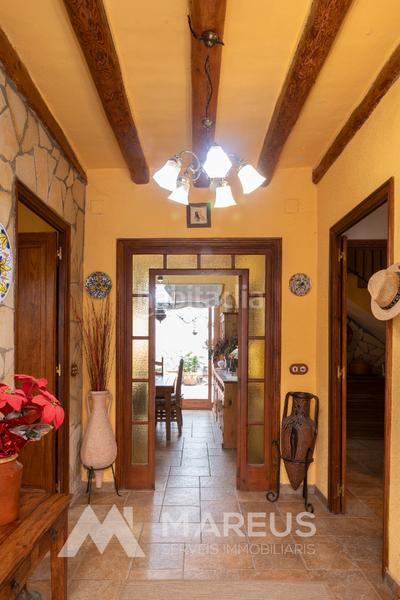 Foto 14ea2f90-2c4e-4d33-9c28-68b4feb2bd3a. Casa a schiera con camino riscaldamento in Torrelavit