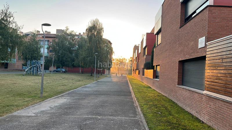 Foto adc35235-c392-4718-9ae1-521e7b14961e. Maison jumelée avec chauffage dans Estadi-Santa Anna Vic