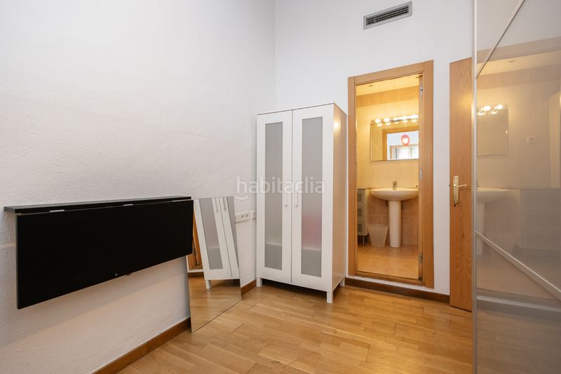 Foto b0c9c339-d139-4831-8ee7-da193501d125. Pis a Raval Barcelona