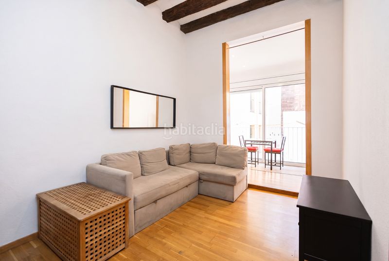Foto d6a15bd1-a508-4370-af4b-3c112adf4e71. Pis a Raval Barcelona