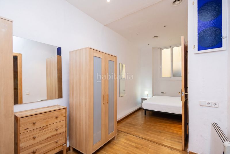 Foto db50b0b6-c95f-4fcd-9aab-8c89b376f20e. Pis a Raval Barcelona