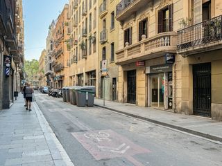 Pis  Carrer de guàrdia