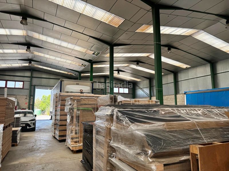 Foto cf4055a4-25ae-4096-b580-fb6d3f54c5e1. Industrial building in carrer miguel servet 30 in Sant Esteve Sesrovires