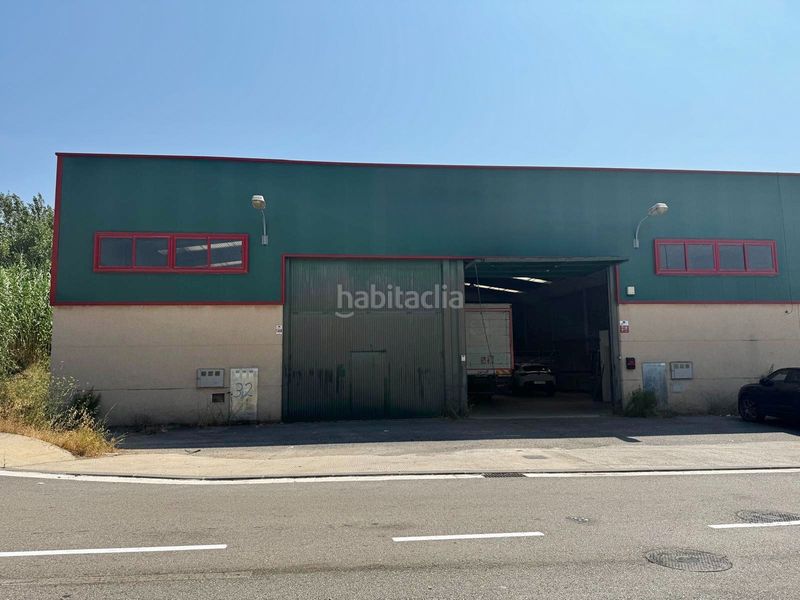 Foto e14cd5aa-8b0c-4ab7-9582-7d02bd387dac. Industrial building in carrer miguel servet 30 in Sant Esteve Sesrovires