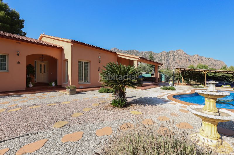 Foto bd67a025-9d57-425d-9e7c-51b01aa1ff5d. Casa amb calefacció piscina a Collbató