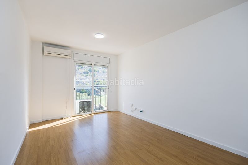 Foto 496d8444-08ac-46ff-b973-b5e44531395f. Piso en Martorell