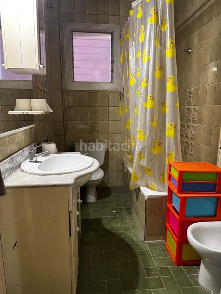 Foto d109ebb4-a083-4db7-8e12-130ab9700d47. Casa adossada a Gelida