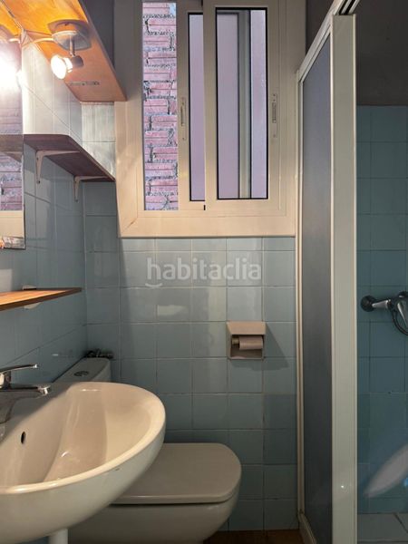 Foto f9d8b97a-8b0d-4583-a398-a17adb671cd2. Casa adossada a Gelida