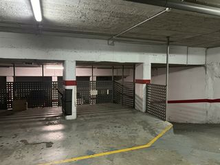 Rent Car parking  Avinguda prat de la riba