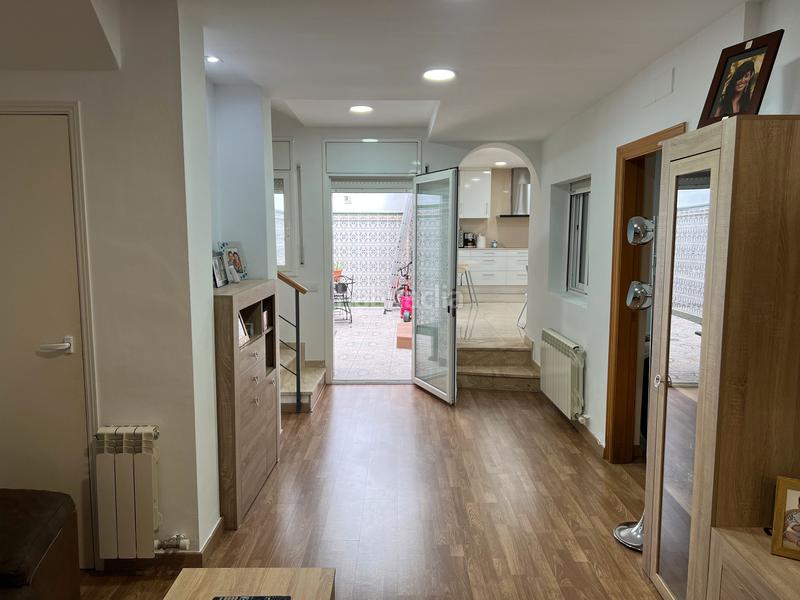Foto 86defaaa-0a82-488a-8ff3-ba9b18ceb70f. Semi detached house with heating in La Plana del Pintor Sabadell