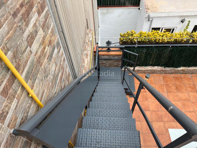 Foto 8989a127-fad2-4689-b014-d81e5e40c3c2. Semi detached house with heating in La Plana del Pintor Sabadell