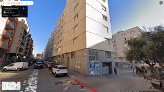Aparcament cotxe  Carrer de l'abat escarré. Parquin eix macia