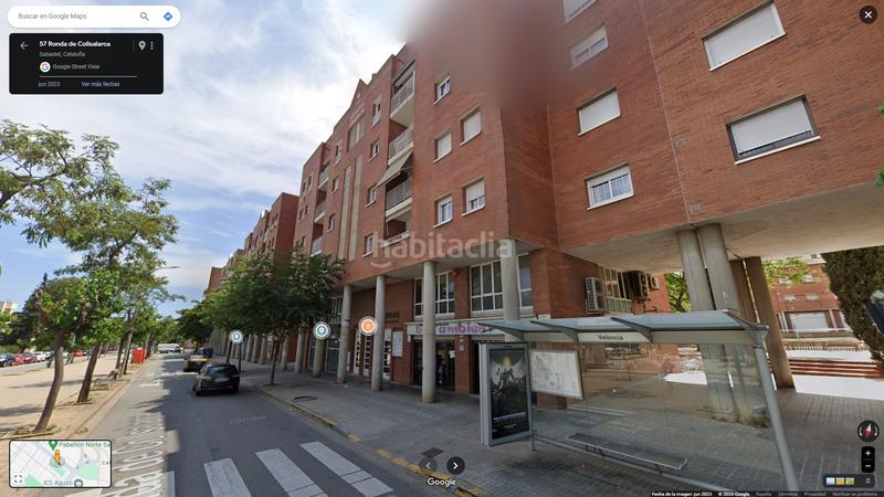 Foto ee358006-0730-4751-81da-26297eced190. Parking coche en ronda de collsalarca 43 garaje para coche pequeño y moto en Sabadell