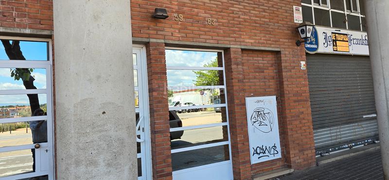 Foto fd943600-fd59-4c7a-9a9d-e701b549d8f7. Parking coche en ronda de collsalarca 43 garaje para coche pequeño y moto en Sabadell