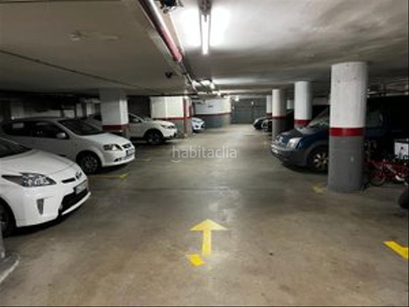 Foto f9135cf3-4c24-4c70-92bd-f82a214fc66c. Parking coche parquin plaza españa en Ca n'Oriac Sabadell