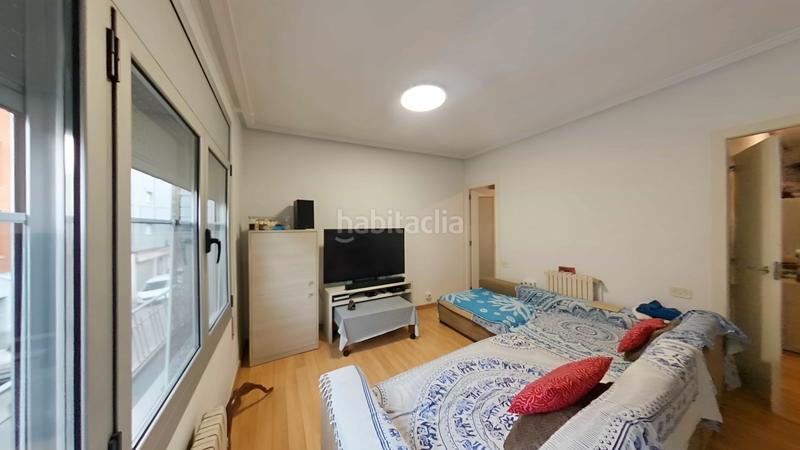 Foto 13062e7e-88f1-4867-835d-60a454ecbe93. Casa a schiera con riscaldamento parcheggio in Can Rull Sabadell