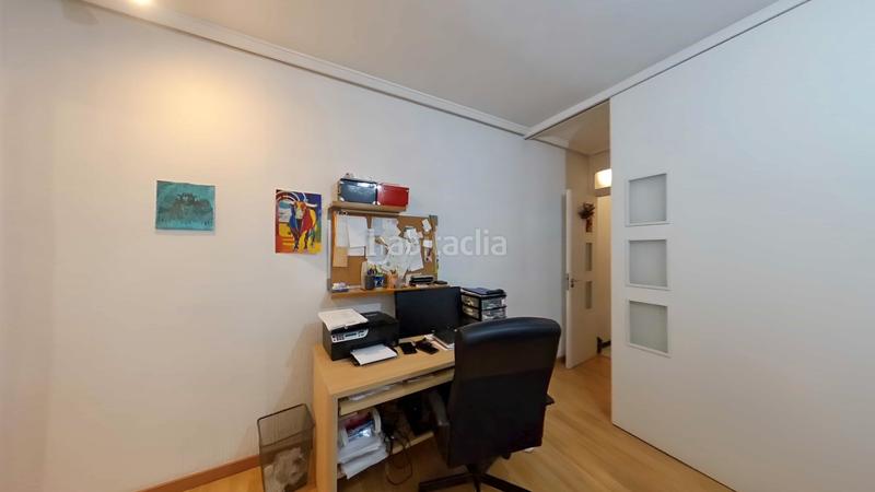 Foto 8a513417-a95b-4e58-957a-b16670dfdb37. Casa a schiera con riscaldamento parcheggio in Can Rull Sabadell