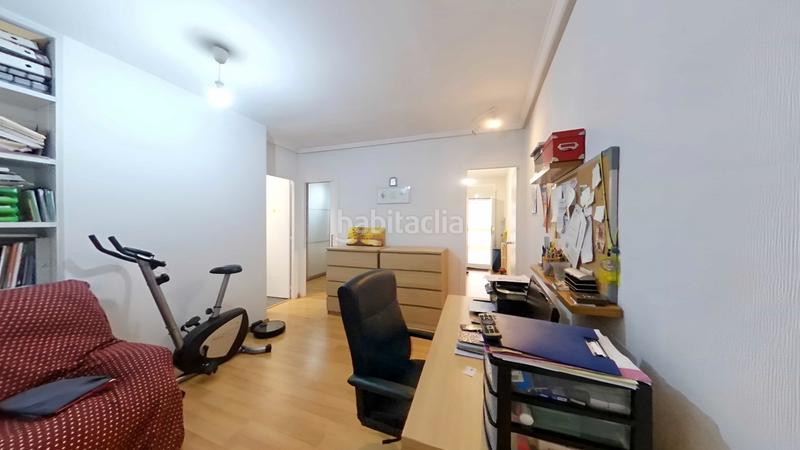 Foto c2d4c657-b2b1-4f06-a658-b8188f69752e. Casa a schiera con riscaldamento parcheggio in Can Rull Sabadell