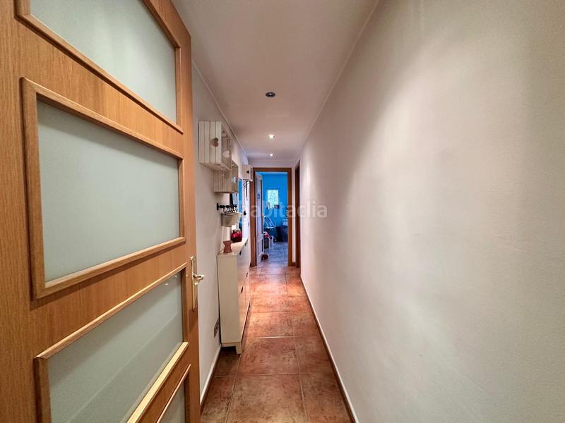 Foto 9243385d-1a28-464d-8237-023f4b7367e3. Casa adossada amb xemeneia calefacció aparcament a Sabadell