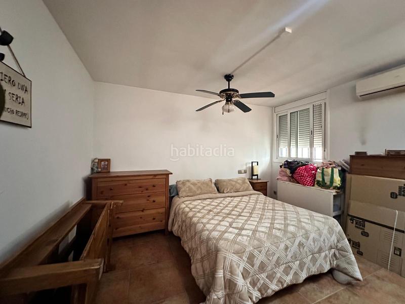 Foto f57c6437-750b-443e-af9f-8c0cbb43f2ca. Casa adossada amb xemeneia calefacció aparcament a Sabadell