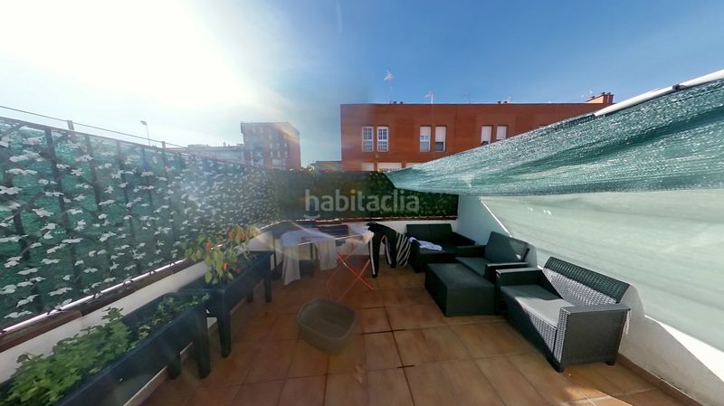 Foto 04508d1e-80a7-4ee3-b66d-29546a8af073. Casa adossada amb calefacció aparcament a Torrent del Capellà Sabadell