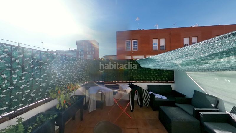 Foto 04c843fa-d3ea-468a-807d-9b3ee28ff550. Casa adossada amb calefacció aparcament a Torrent del Capellà Sabadell