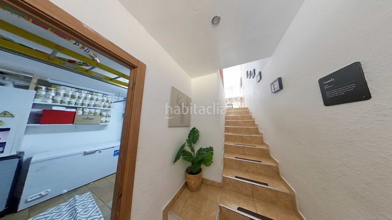 Foto a16bc291-9919-40f2-b877-0833711770b2. Casa adossada amb calefacció aparcament a Torrent del Capellà Sabadell