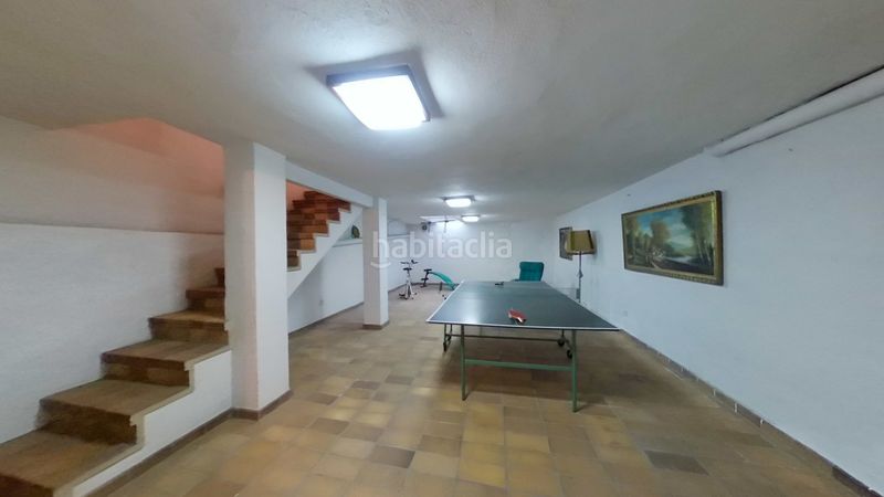 Foto 09d9bda9-78b3-4159-9bb4-449002c94254. Casa adossada amb xemeneia calefacció aparcament a Sabadell