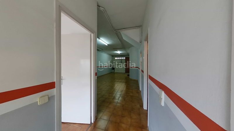 Foto 25a6ebba-66b4-45af-978b-ff4f9a3cf437. Casa adossada amb xemeneia calefacció aparcament a Sabadell