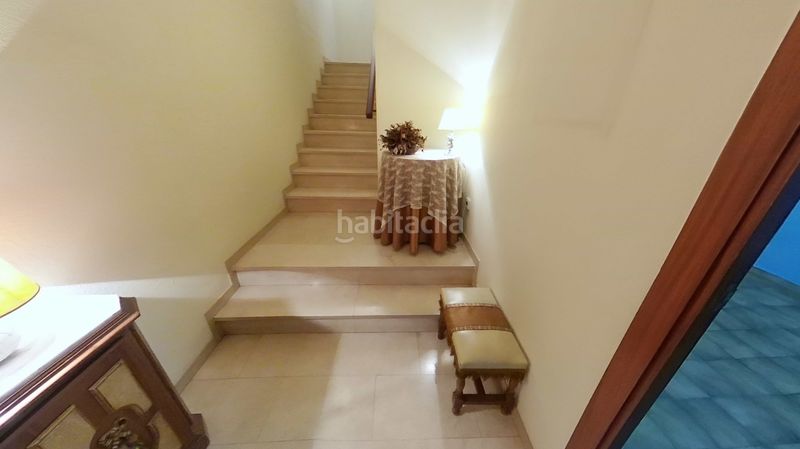 Foto 3795fd94-8887-4b0f-8ca3-b32b6de792f9. Casa adossada amb xemeneia calefacció aparcament a Sabadell